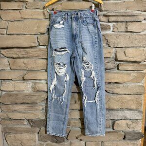 American Eagle Women’s Highest Rise Mom Jeans Size 0 Short Distressed Light Wash